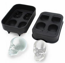 Laden Sie das Bild in den Galerie-Viewer, REALISTISCHE 3D-TOTENKOPF EISWÜRFEL