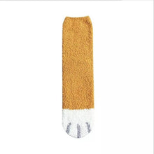Laden Sie das Bild in den Galerie-Viewer, WARME „CAT CLAWS“ KATZENSOCKEN